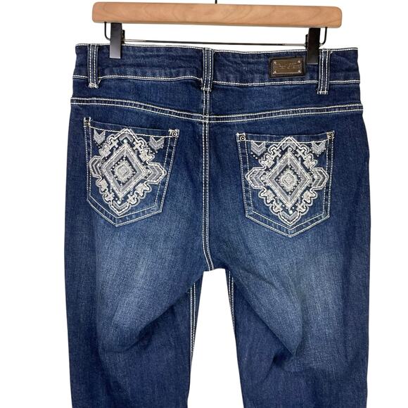 Wired Heart Embellished Embroidered Stitching Dark Wash Bootcut Denim Jeans - Picture 4 of 8